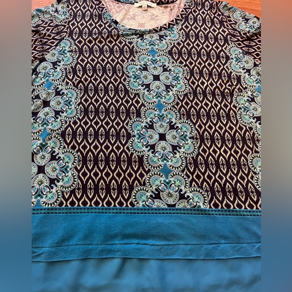 Rose + Olive women’s short sleeve top - Picture 3 of 5